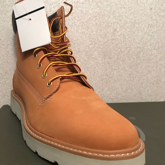 Women’s Timberland Boots - Picture 4 of 8